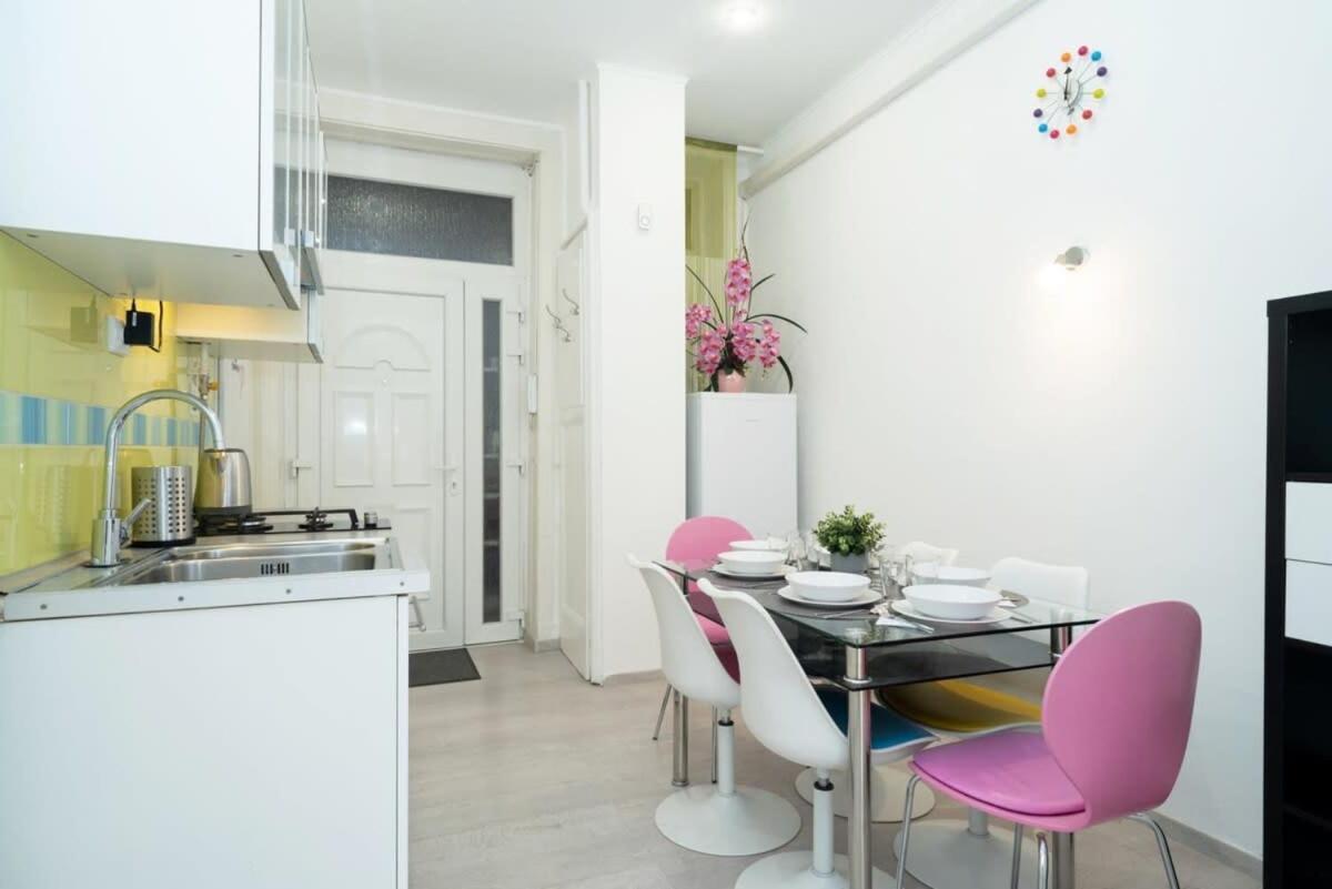 Ultra Central Cozy Apartment ブダペスト エクステリア 写真